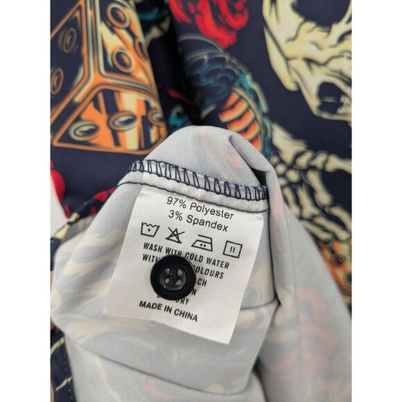 Hawaiian Button Down Men Shirt Size M Skulls Roses Dice Allover Print Retro Art - Picture 10 of 10